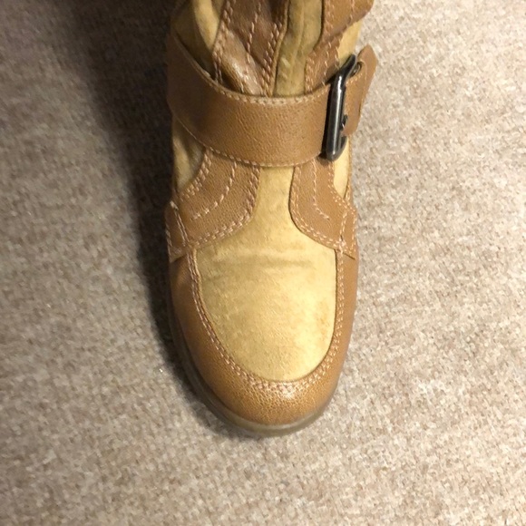 suede buckle boots - Picture 5 of 5